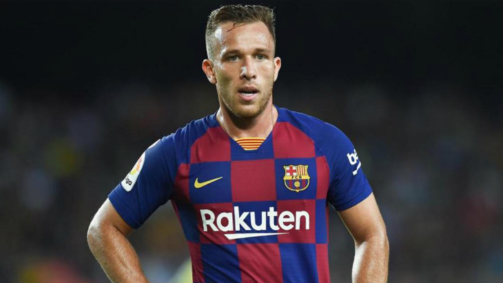 «Барселона» подаст в суд на Артура из-за его отказа играть в Лиге чемпионов