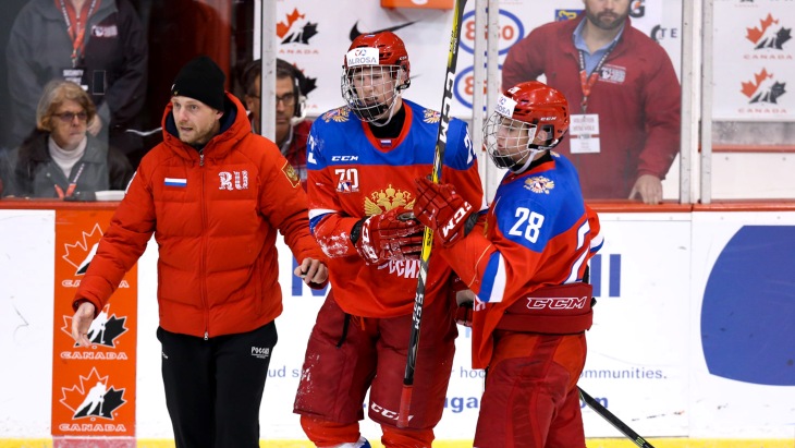 Российские юниоры разгромили канадцев и завоевали бронзу Кубка вызова