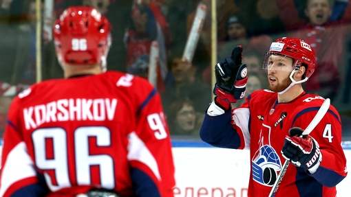 Гавриков примет решение по переезду в НХЛ после матчей за сборную России