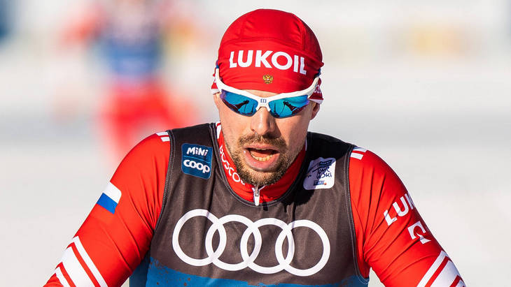 Устюгов стал вторым в масс-старте на «Тур де ски», Большунов — третье