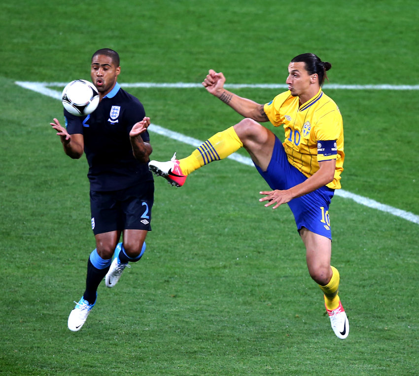 http://www.livesport.ru/l/photo/2012/06/15/sweden_england/12.jpg