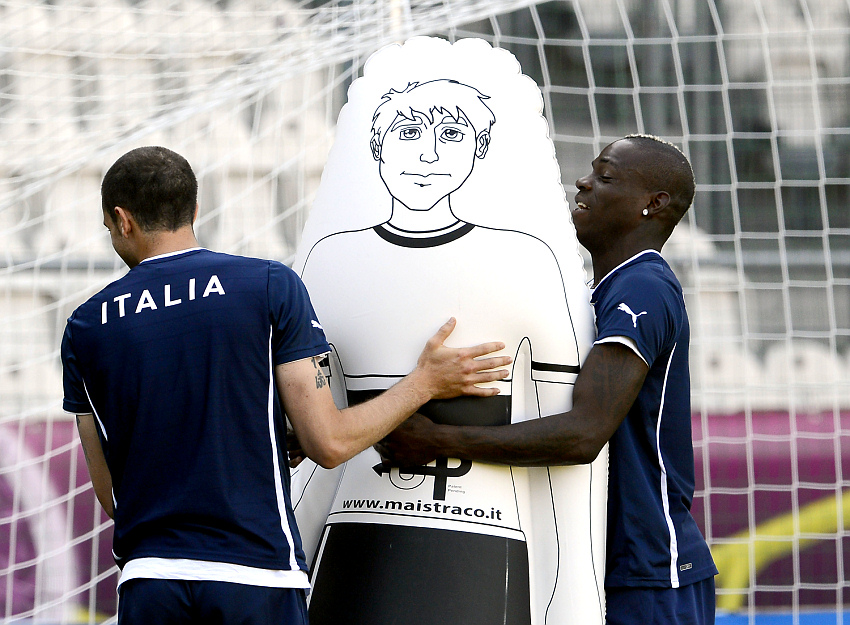 http://www.livesport.ru/l/photo/2012/06/29/italy_euro2012/20.jpg