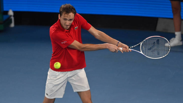 Медведев успешно стартовал на Australian Open-2021
